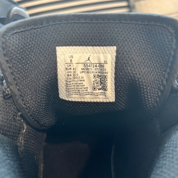 Air Jordan 1 Mid Mens - Picture 6 of 7